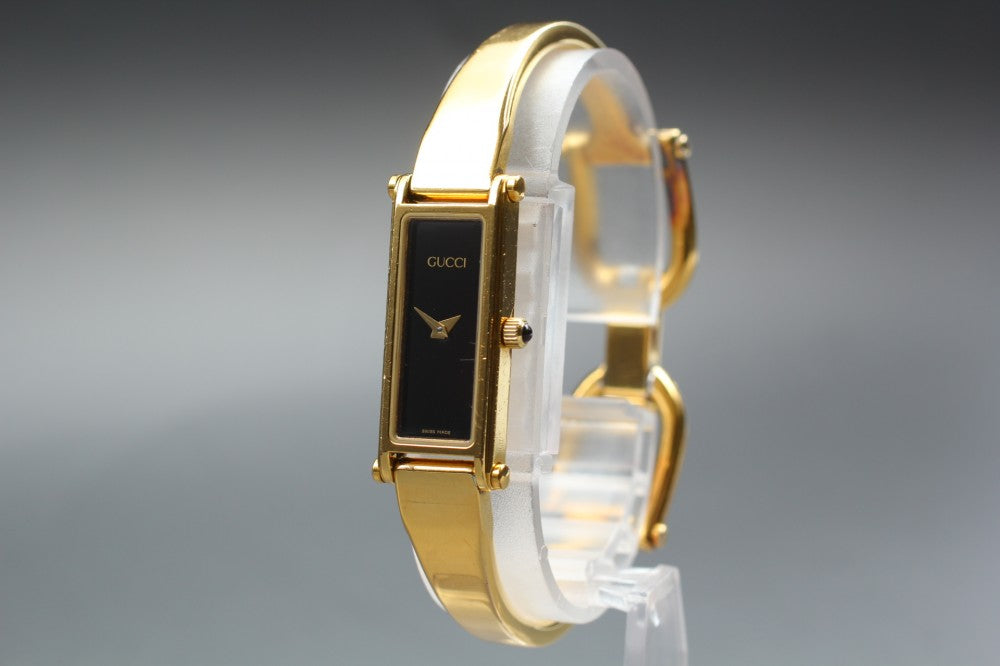 Near MINT GUCCI 1500L Black Quartz 12.3mm Ladies Watch