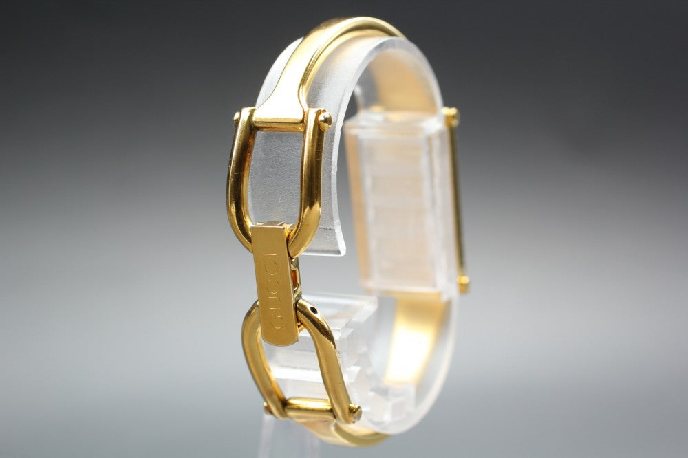 Near MINT GUCCI 1500L Black Quartz 12.3mm Ladies Watch