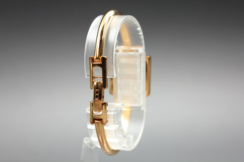Near MINT GUCCI 1900L Mother of Pearl Quartz 19.5mm Ladies Watch