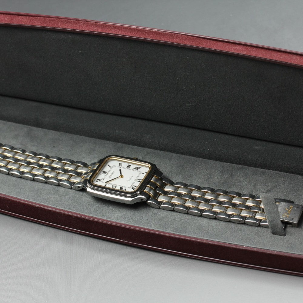 Near MINT SEIKO Dolce 5E30-5A40 White Quartz 29.6mm Men's Watch