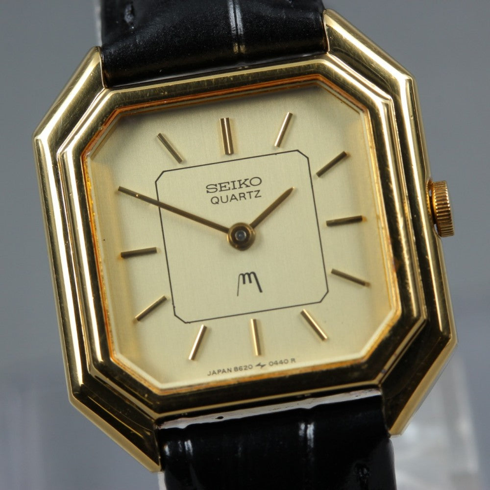 Near MINT SEIKO 8620-5200 Gold Quartz 24.5mm Ladies Watch 1983