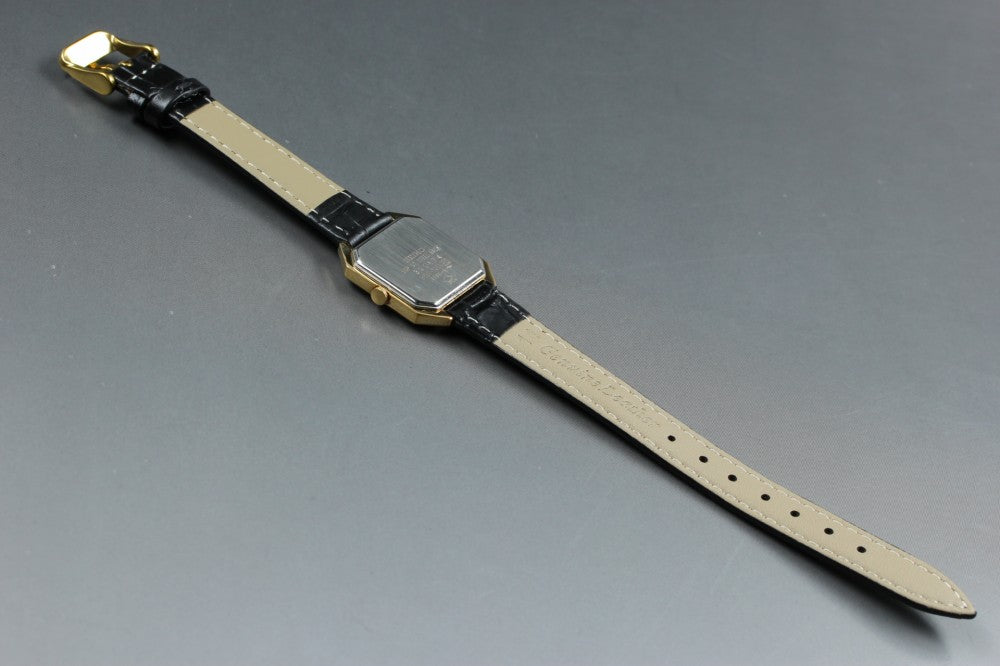 Near MINT SEIKO 8620-5200 Gold Quartz 24.5mm Ladies Watch 1983