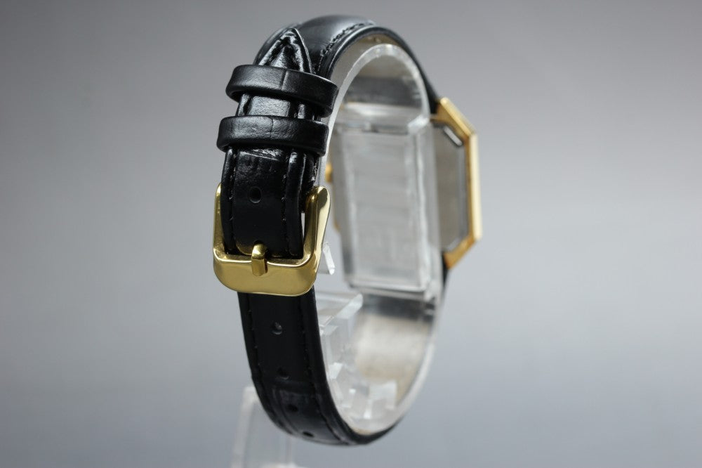 Near MINT SEIKO 8620-5200 Gold Quartz 24.5mm Ladies Watch 1983