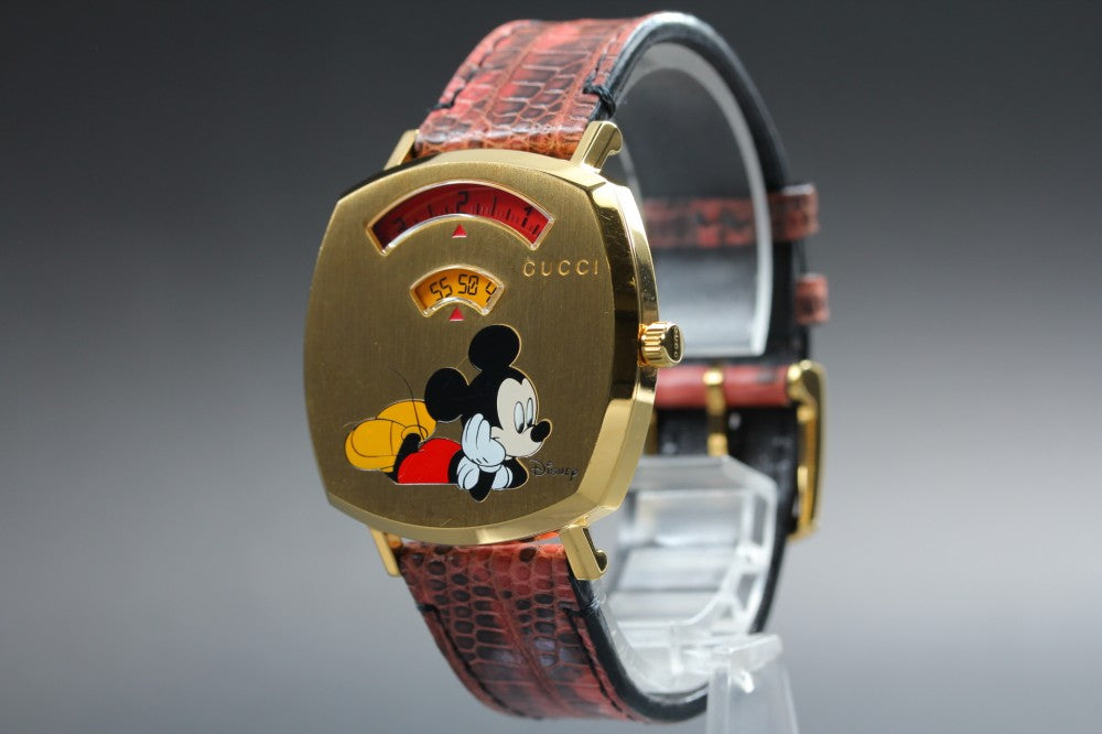 Near MINT GUCCI Disney Mickey YA157420/157.4 Quartz 34.7mm Men's Watch