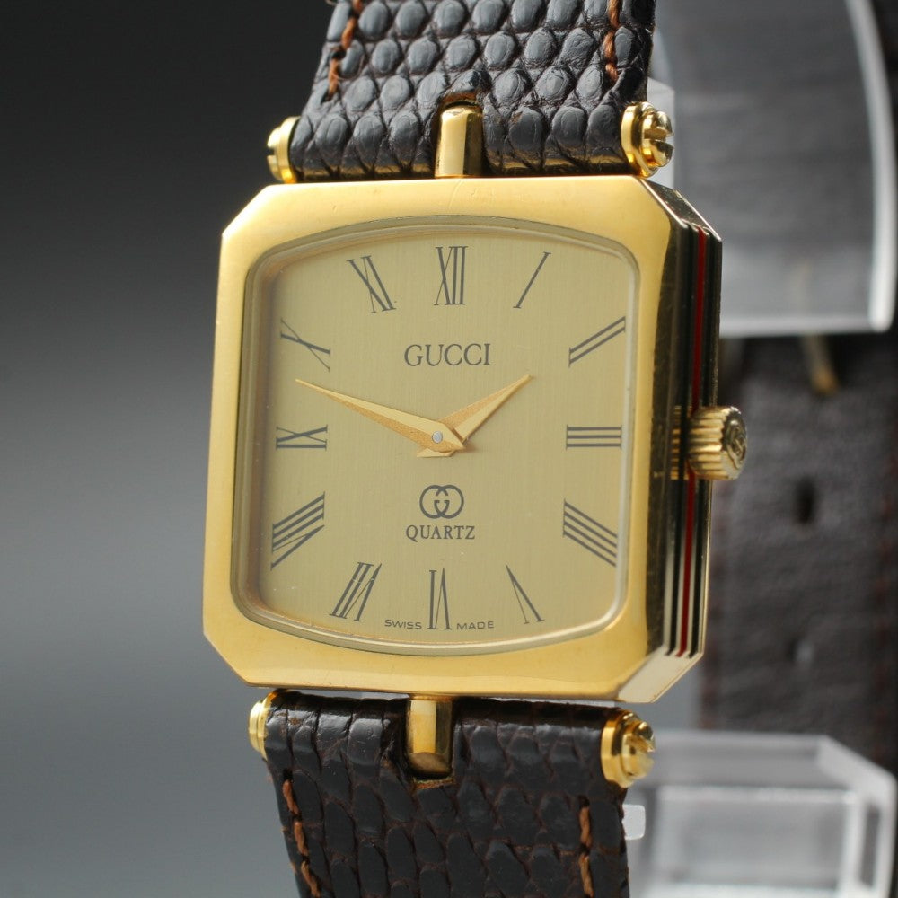 Near MINT GUCCI Sherry Line Gold Quartz 25mm Ladies Watch