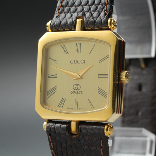 Near MINT GUCCI Sherry Line Gold Quartz 25mm Ladies Watch