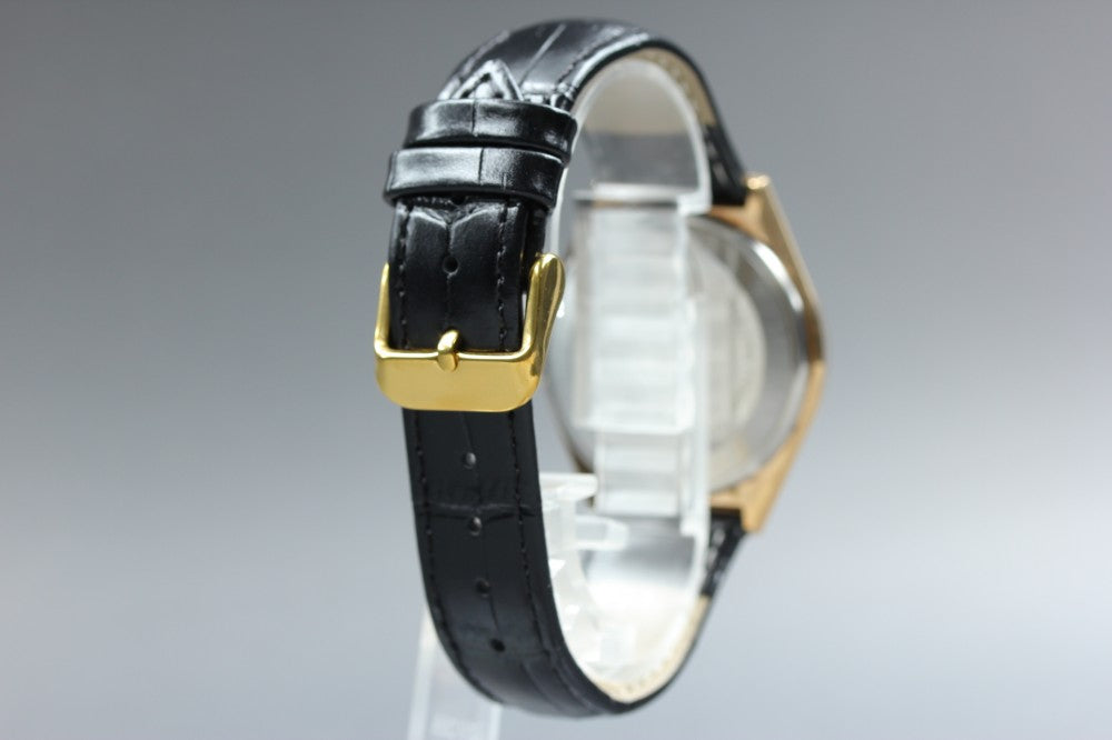 Near MINT SEIKO Superior 4883-8100 Gold Quartz 36.4mm Men's Watch 1977