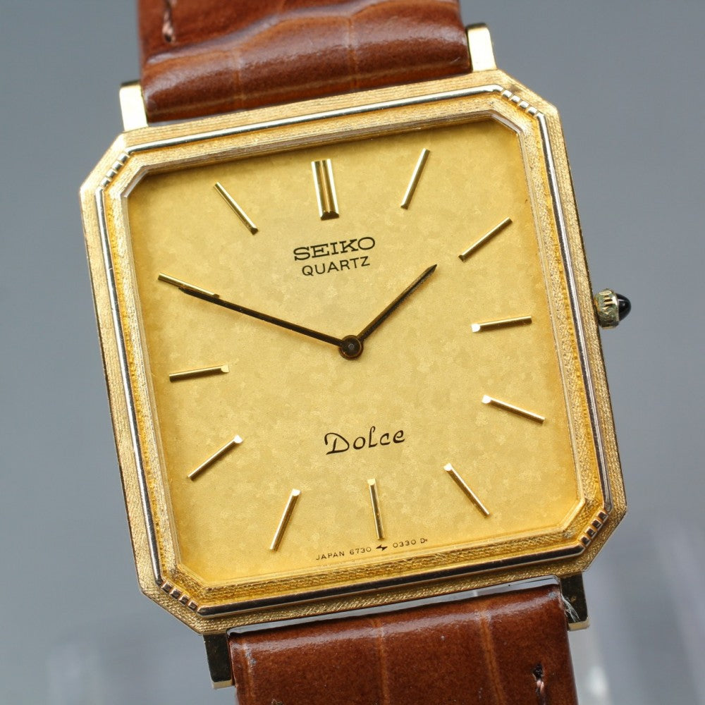Near MINT SEIKO Dolce 6730-5160 Gold Quartz 26.2mm Men's Watch 1971