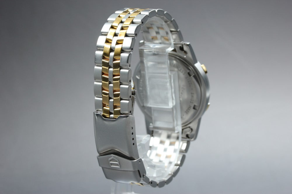 Near MINT TAG Heuer 1500 Professional WD1221-K-20 Silver Quartz 36mm Men's Watch