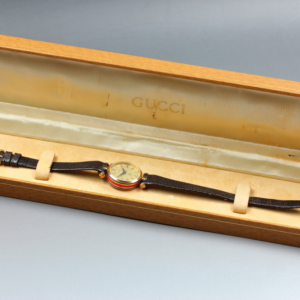 Near MINT GUCCI 2000L Gold Quartz 21.3mm Ladies Watch