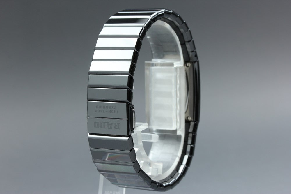 Near MINT RADO Diastar Jubile 963.0350.3 Black Quartz 19mm Ladies Watch