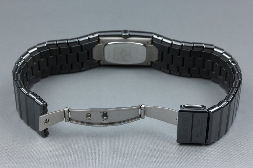 Near MINT RADO Diastar Jubile 963.0350.3 Black Quartz 19mm Ladies Watch