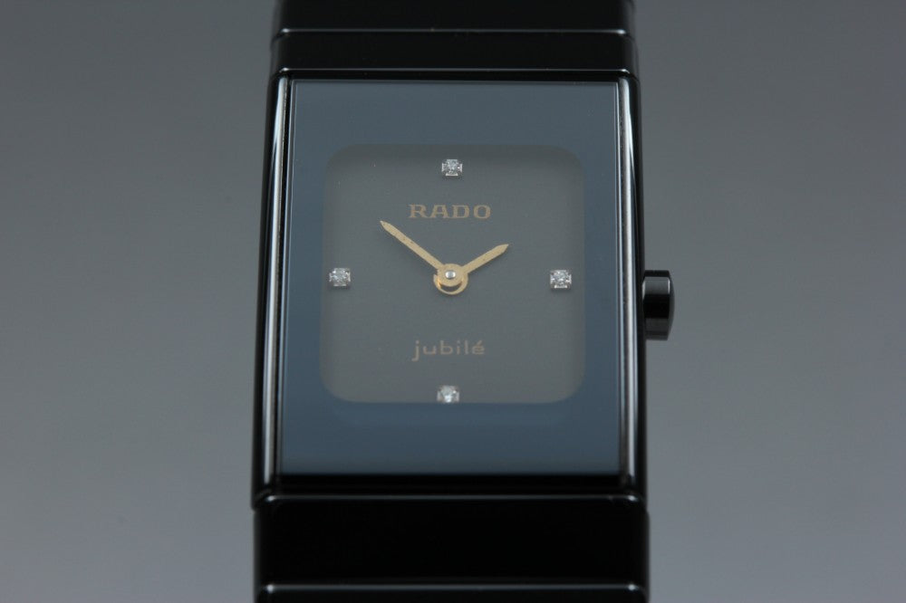 Near MINT RADO Diastar Jubile 963.0350.3 Black Quartz 19mm Ladies Watch