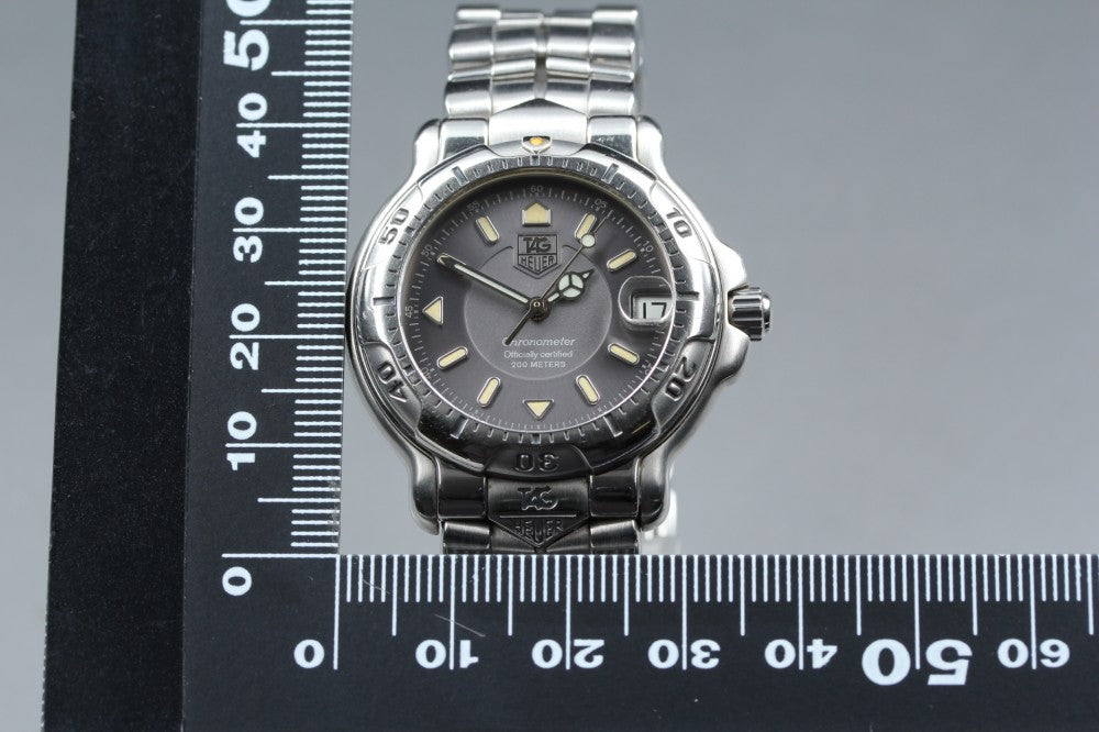 Near MINT TAG Heuer 6000 Professional WH5212-K1 Grey Auto 34mm Men's Watch