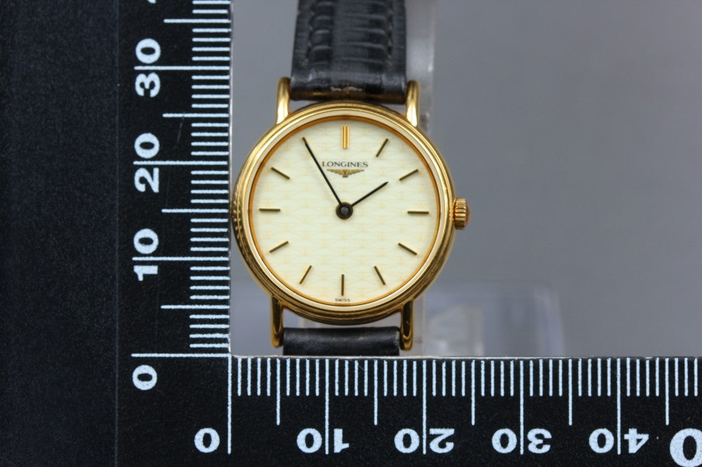 Near MINT LONGINES Grand Classic L4.137.2 Quartz 22.7mm Ladies Watch