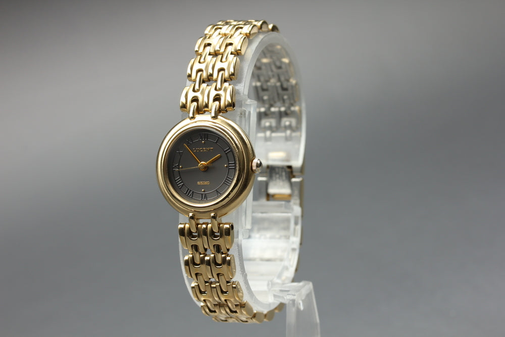 Near MINT SEIKO Lucent 1F21-0E60 Grey Quartz 20.8mm Ladies Watch 1991