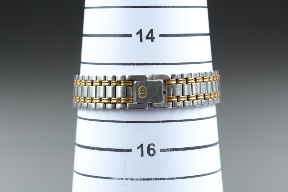 Near MINT GUCCI 9000L Gold Quartz 24.6mm Ladies Watch