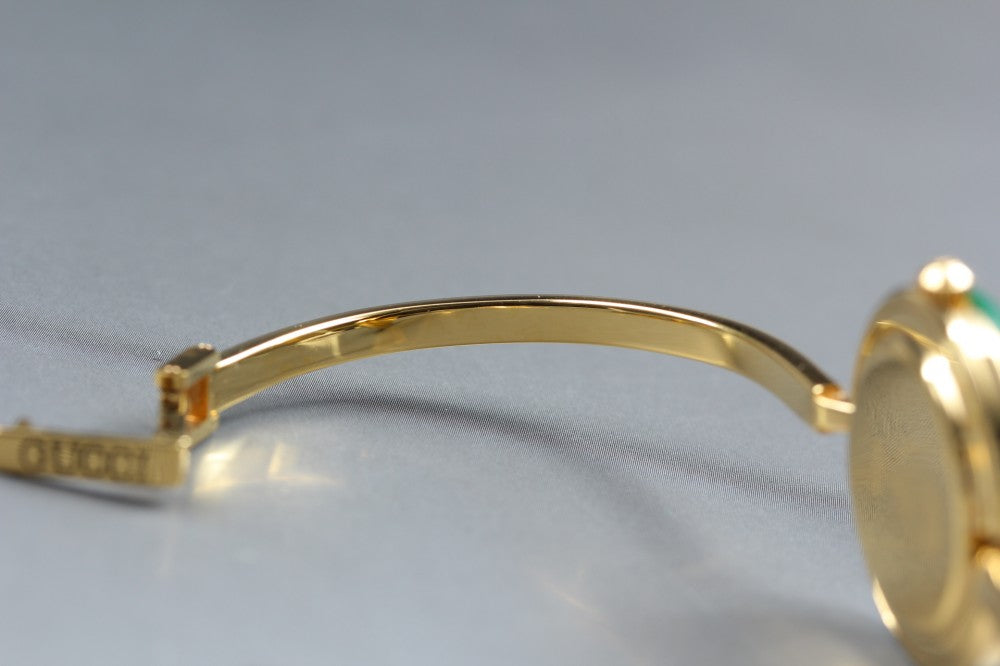 Near MINT GUCCI Change Bezel 11/12 White Quartz 25.7mm Ladies Watch