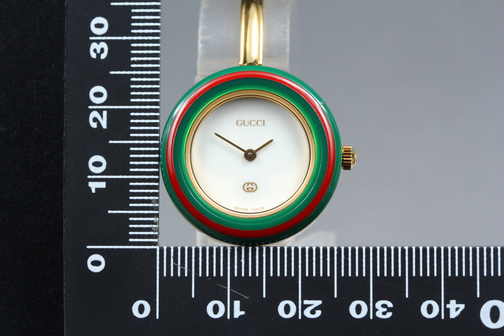 Near MINT GUCCI Change Bezel 11/12 White Quartz 25.7mm Ladies Watch