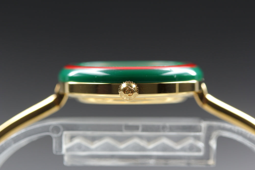 Near MINT GUCCI Change Bezel 11/12 White Quartz 25.7mm Ladies Watch