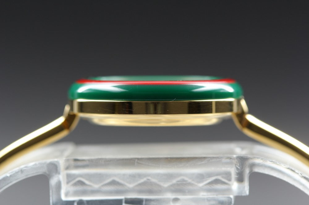 Near MINT GUCCI Change Bezel 11/12 White Quartz 25.7mm Ladies Watch
