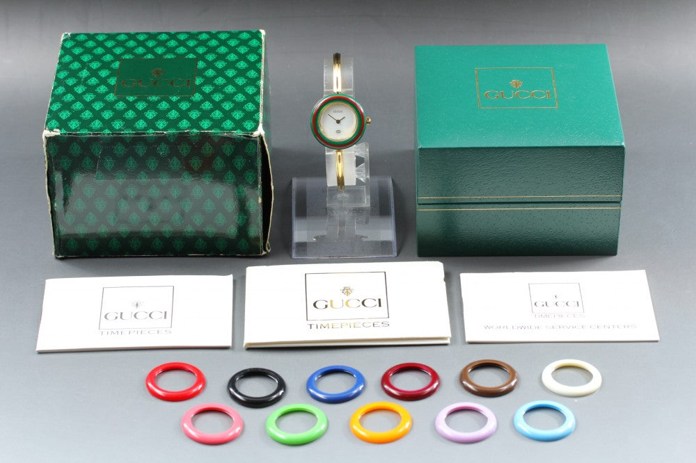 Near MINT GUCCI Change Bezel 11/12 White Quartz 25.7mm Ladies Watch