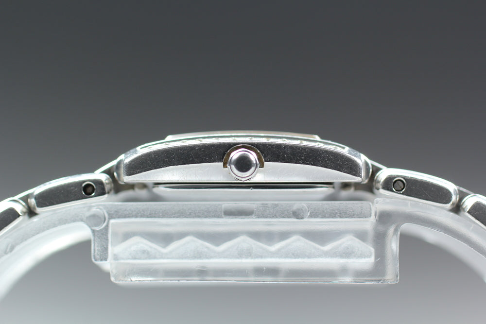 Near MINT SEIKO Exceline 1F20-0AD0 Pink Mother of Pearl Quartz 18.8mm Ladies Watch 1992
