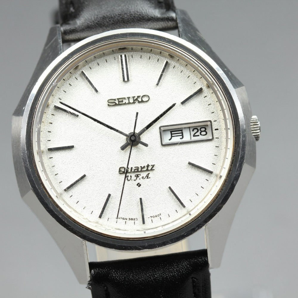 SEIKO V.F.A. 3823-7040 Silver Quartz 36.5mm Men's Watch 1973