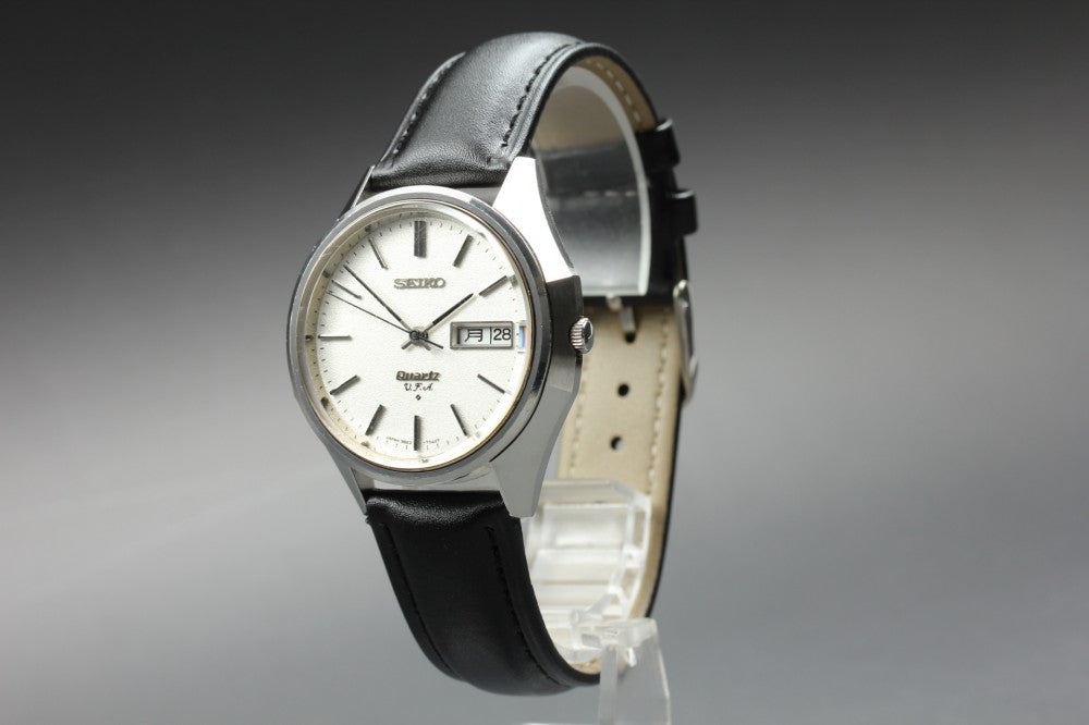 SEIKO V.F.A. 3823-7040 Silver Quartz 36.5mm Men's Watch 1973