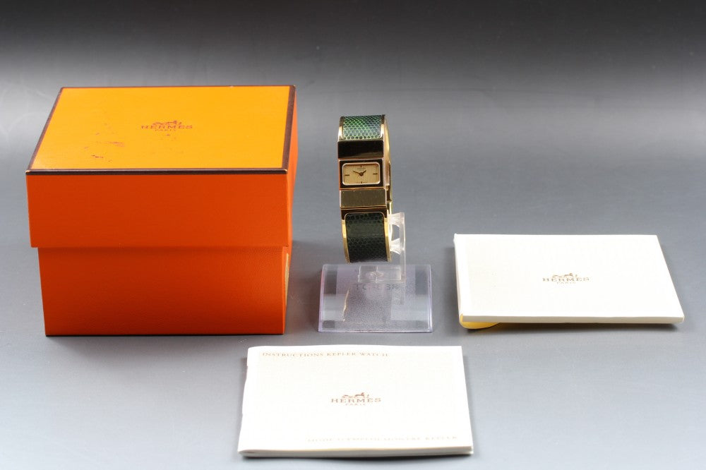 Near MINT HERMES Loquet L01.201 Gold Quartz 19mm Ladies Watch