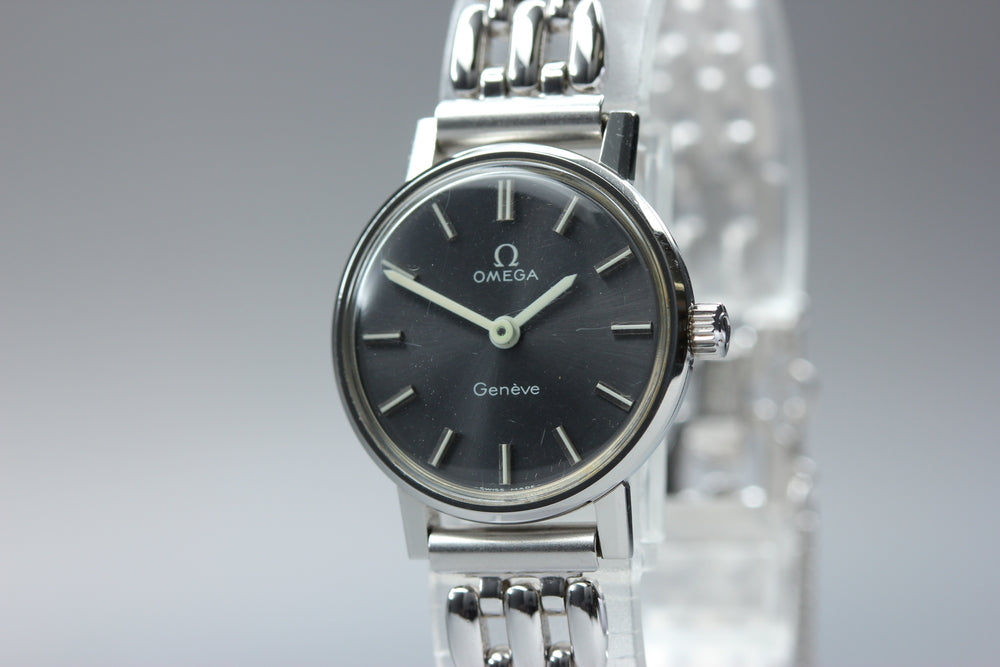 Near MINT OMEGA Geneve 511.457 Cal.625 Grey Manual 23mm Ladies Watch 1973