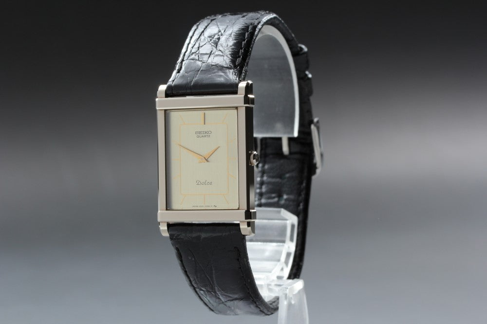 Near MINT SEIKO Dolce 1220-5110 Gold Quartz 22.5mm Men's Watch 1984