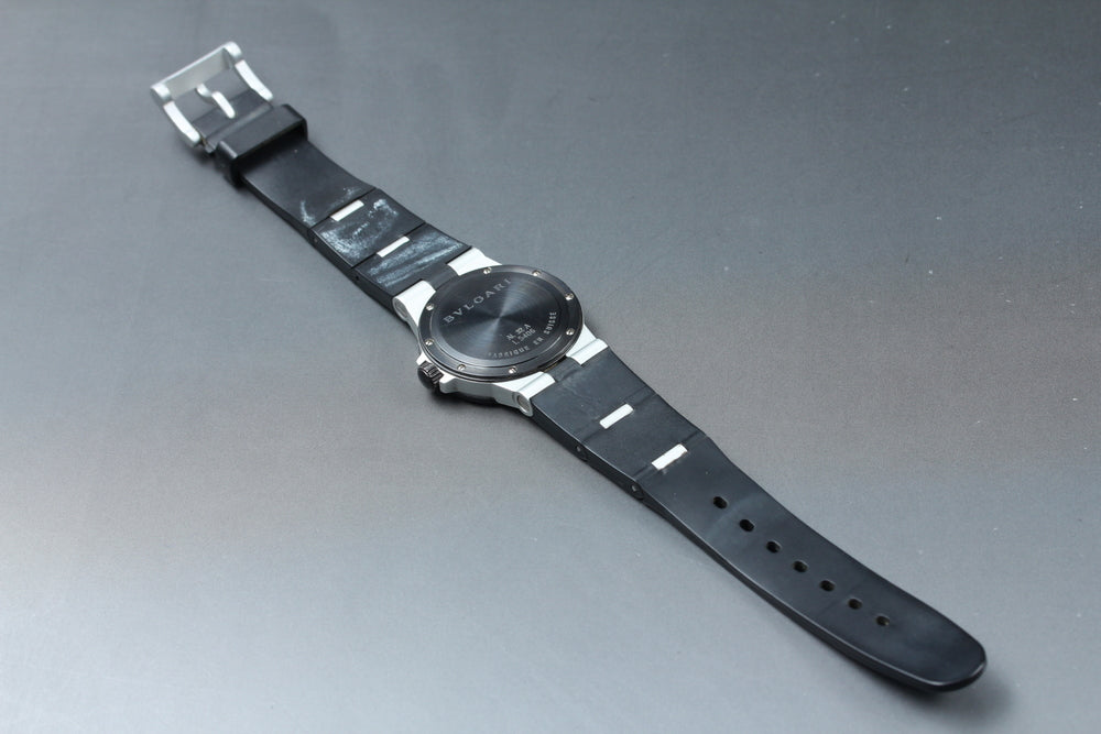 Near MINT BVLGARI Aluminum AL32A Silver Quartz 32mm Unisex Watch