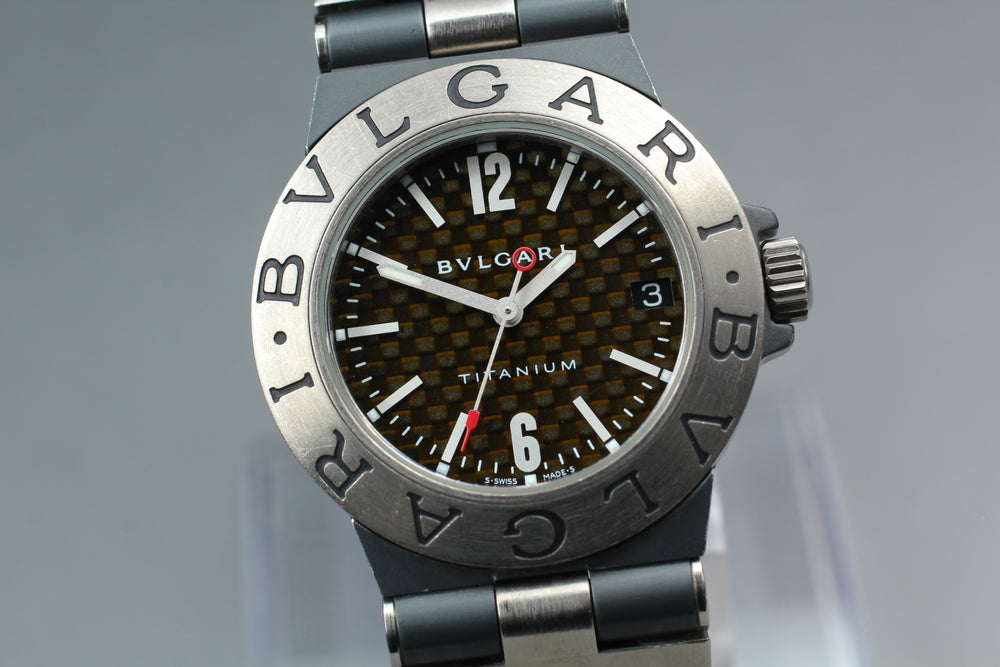 Near MINT BVLGARI Diagono Titanium TI32TA Black Quartz 32mm Men's Watch