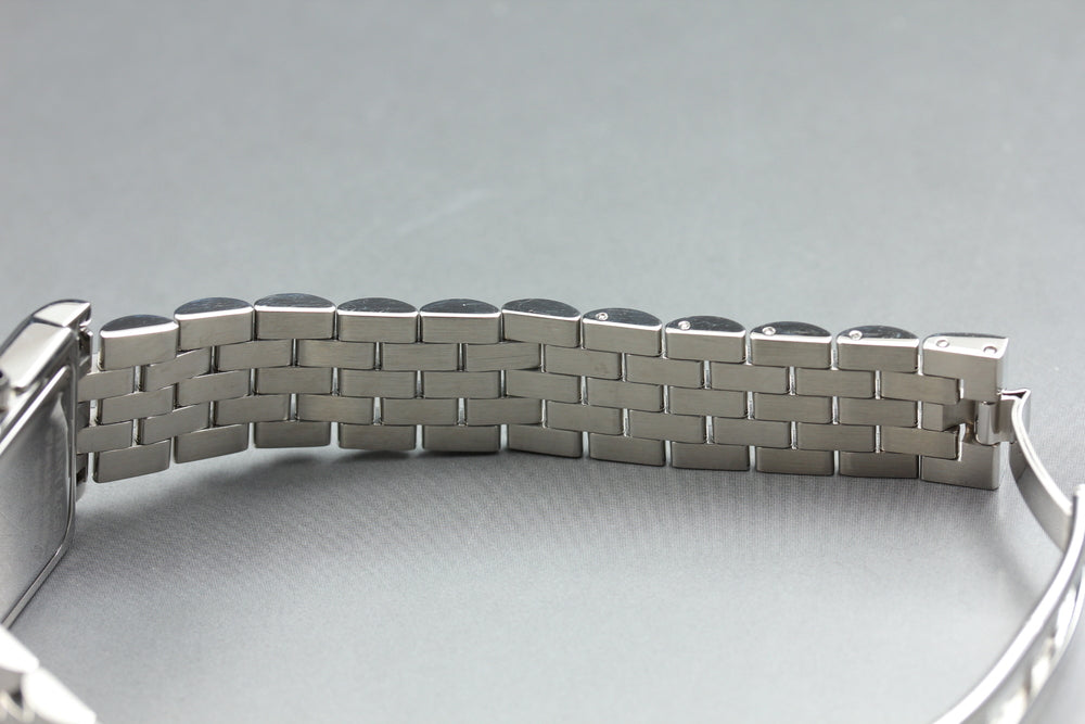 Near MINT TIFFANY&Co. Classic Square 525.1033 White Quartz 23.4mm Ladies Watch