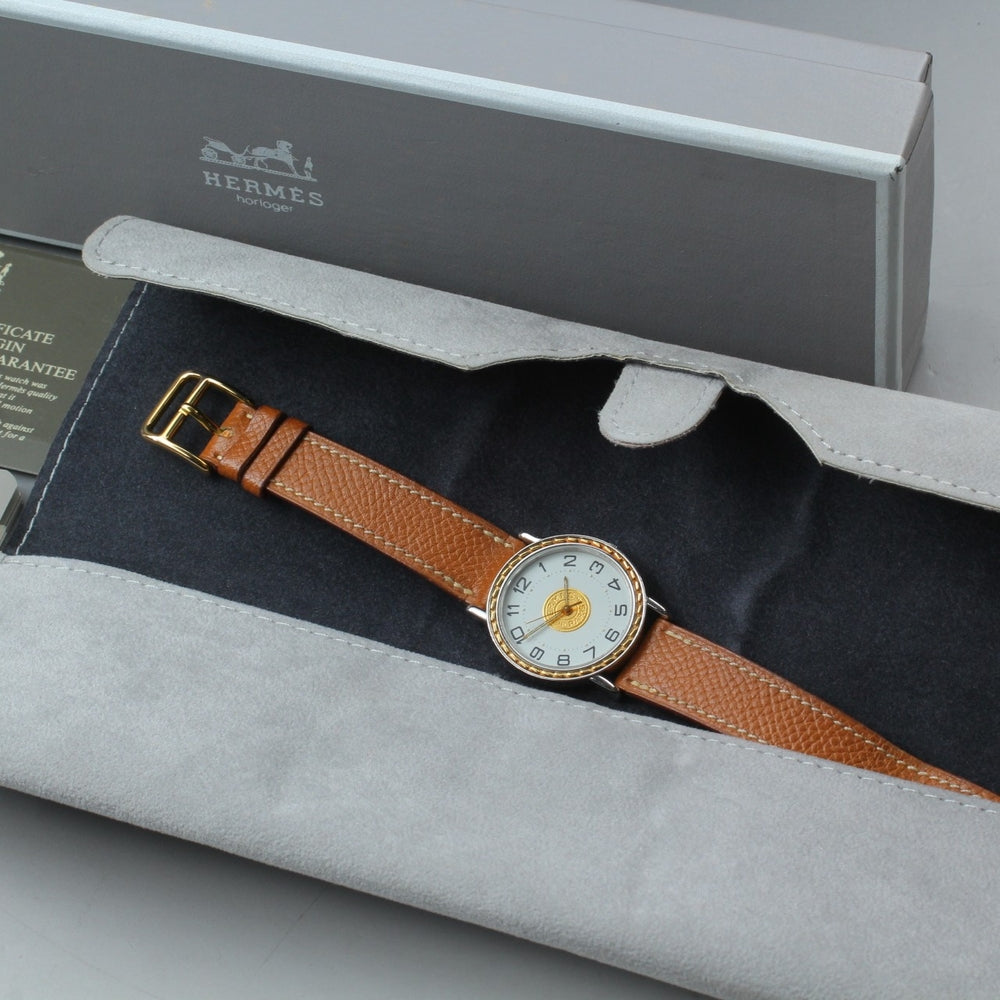Near MINT HERMES Sellier SE3.420 Gold Quartz 30mm Unisex Watch