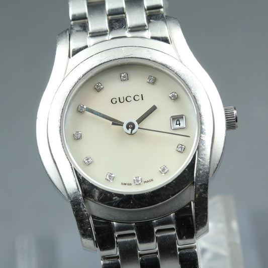 Near MINT GUCCI 5500L White Mother of Pearl Quartz 27.1mm Ladies Watch