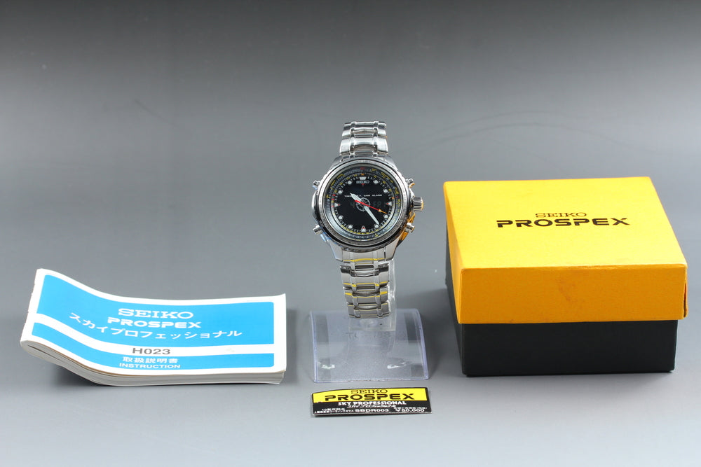 SEIKO Prospex Sky Professional H023-0010 Black Quartz 41.6mm Men's Watch 1991