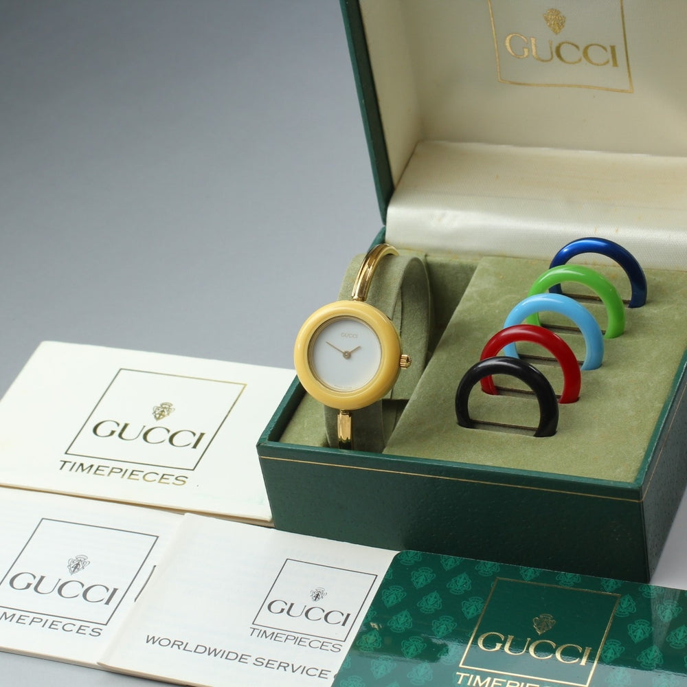 Near MINT GUCCI Change Bezel 11/12.2 White Quartz 25.8mm Ladies Watch