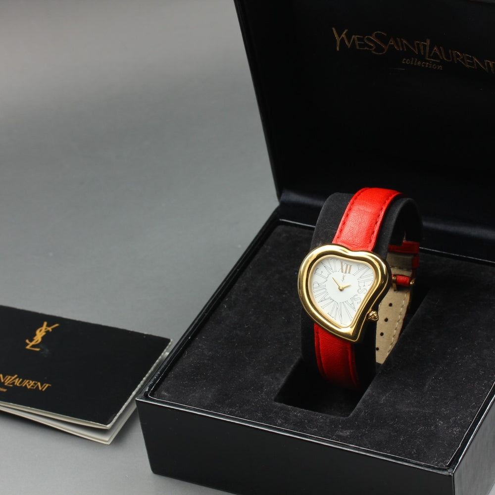 Near MINT Yves Saint Laurent 05F White Quartz 30.8mm Ladies Watch