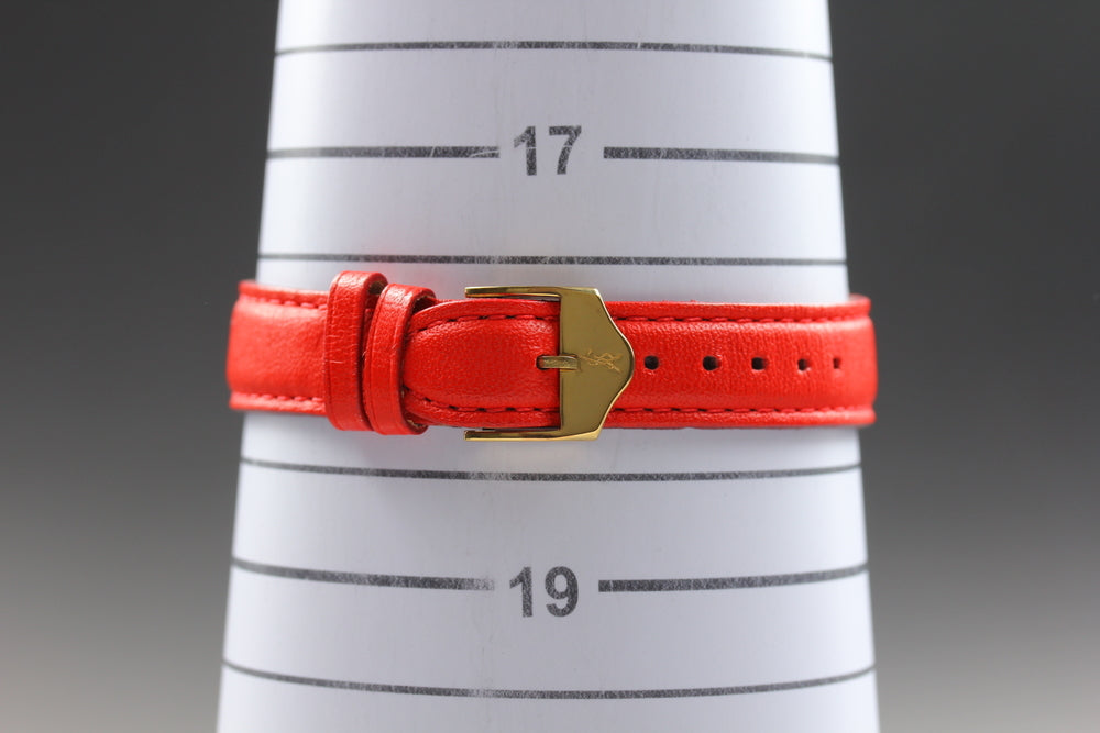 Near MINT Yves Saint Laurent 05F White Quartz 30.8mm Ladies Watch
