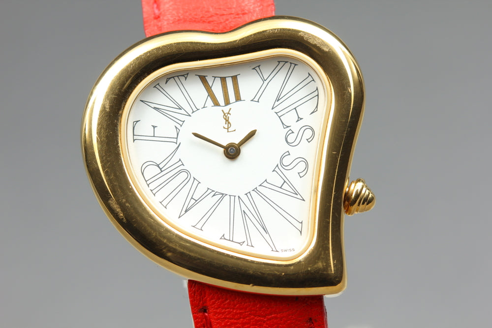 Near MINT Yves Saint Laurent 05F White Quartz 30.8mm Ladies Watch