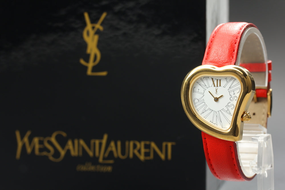 Near MINT Yves Saint Laurent 05F White Quartz 30.8mm Ladies Watch