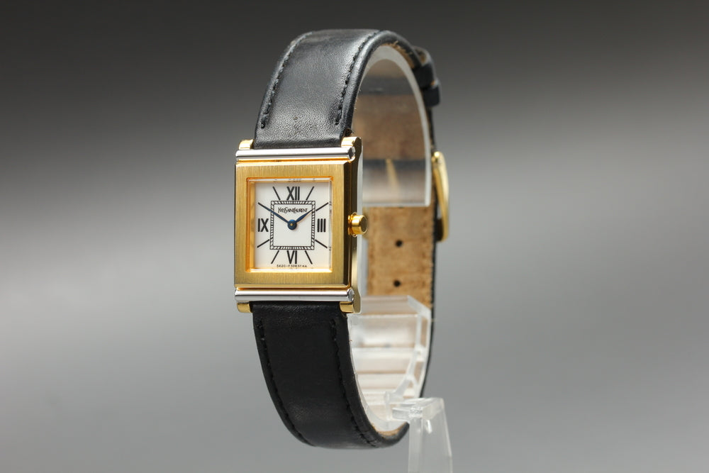 Near MINT Yves Saint Laurent 5420-F47611 White Quartz 19.5mm Ladies Watch