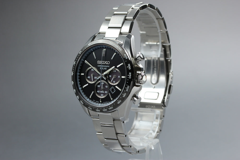 MINT SEIKO V175-0FA0 Black Solar Watch
