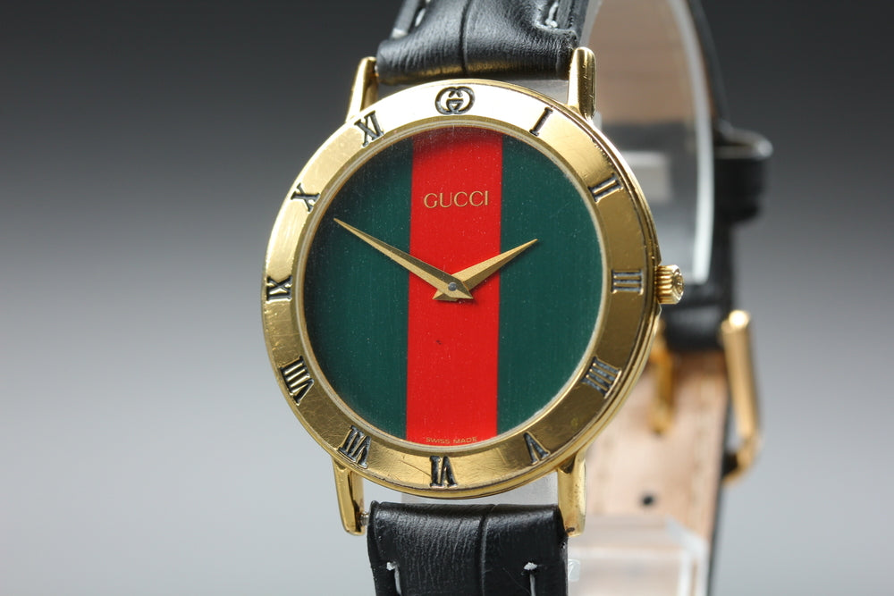 Near MINT GUCCI 3000.2.M Green Quartz 33mm Men's Watch