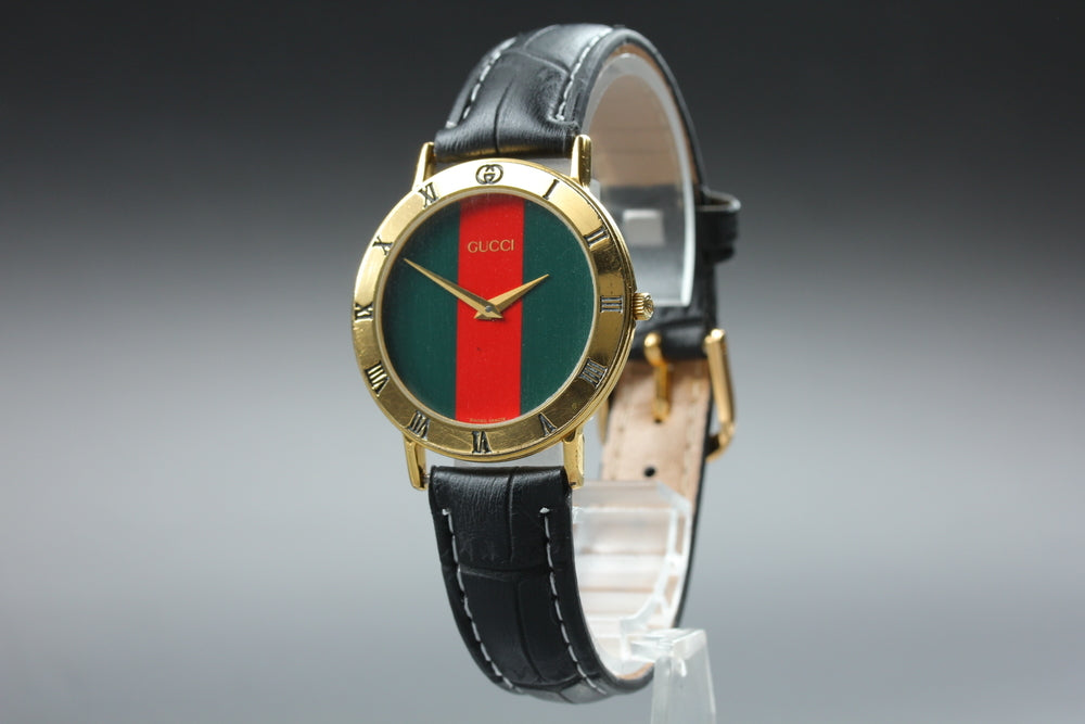 Near MINT GUCCI 3000.2.M Green Quartz 33mm Men's Watch
