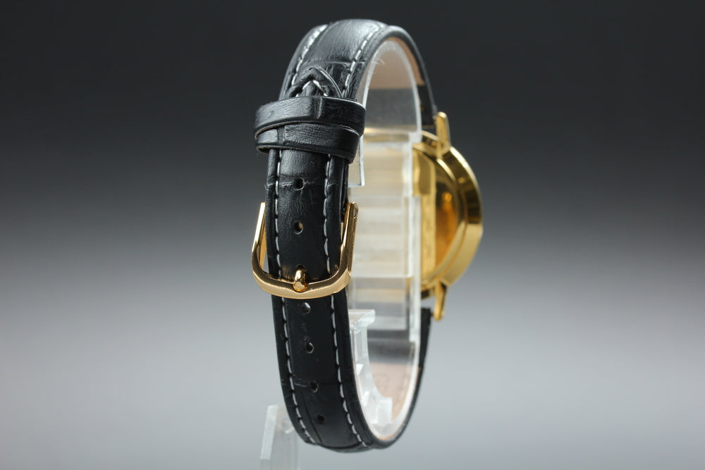 Near MINT GUCCI 3000.2.M Green Quartz 33mm Men's Watch