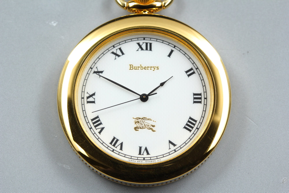 Near MINT BURBERRY 6031-G24655 White Quartz 38mm Unisex Pocket Watch