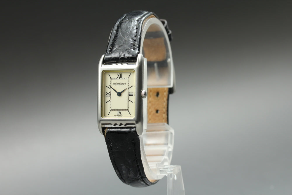 Near MINT Yves Saint Laurent 5420-F46878 White Quartz 17.1mm Ladies Watch – photo 2